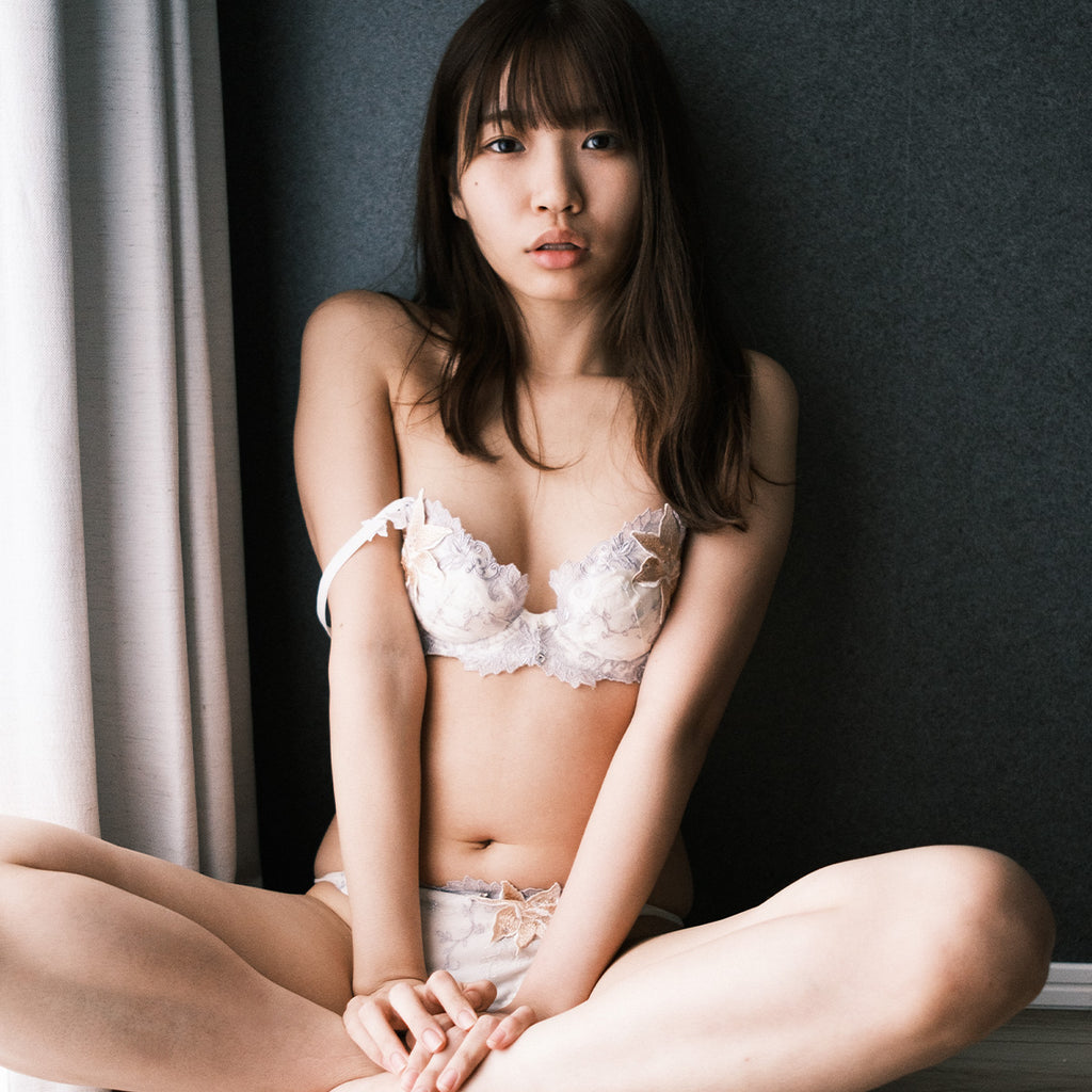 樋口みつは写真集「凡悩ガール」シリーズ4冊セット